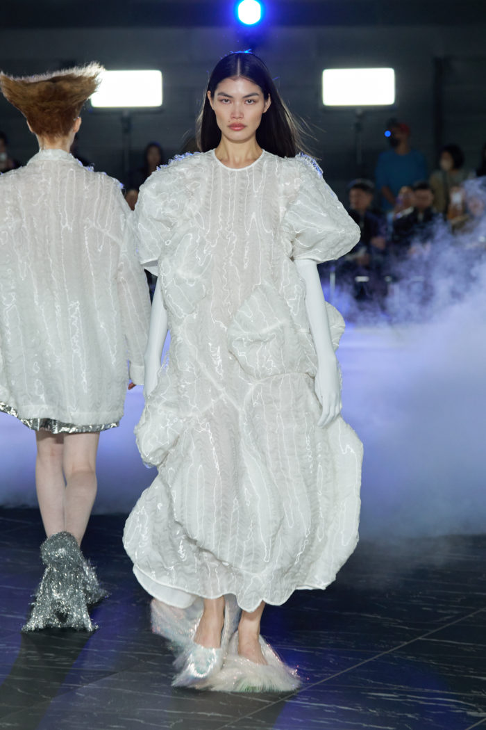 「EENFÖLD（エンフォルド）」、2026年春夏コレクションを発表