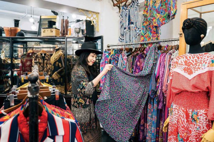 「古着1点だけ」で大人のおしゃれが劇的変化! 手持ち服がよみがえる最強ミックス術