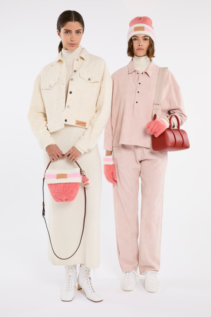 「LONGCHAMP（ロンシャン）」、セーターやビーニー、ミトンがバッグになった「ル プリアージュ®」が登場