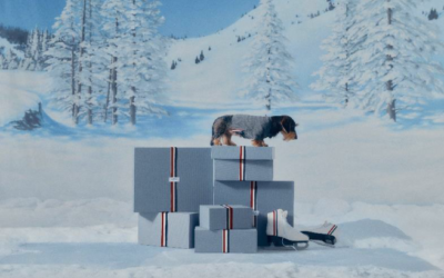 「THOM BROWNE（トム ブラウン）」、伊勢丹新宿店でポップアップ開催　アイコン犬「ヘクター」が10周年