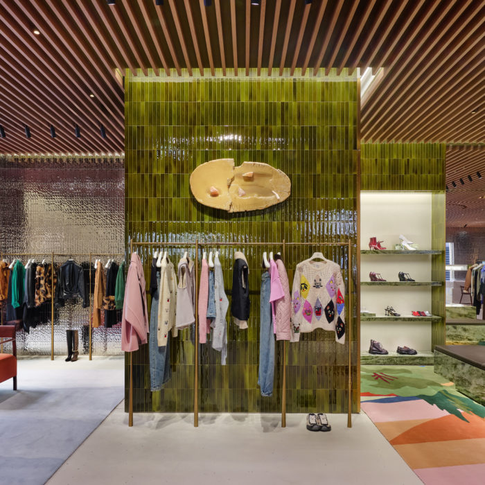 「LOEWE（ロエベ）」、東京・銀座に「カサロエベ銀座」をオープン　国内で最大規模の4フロア