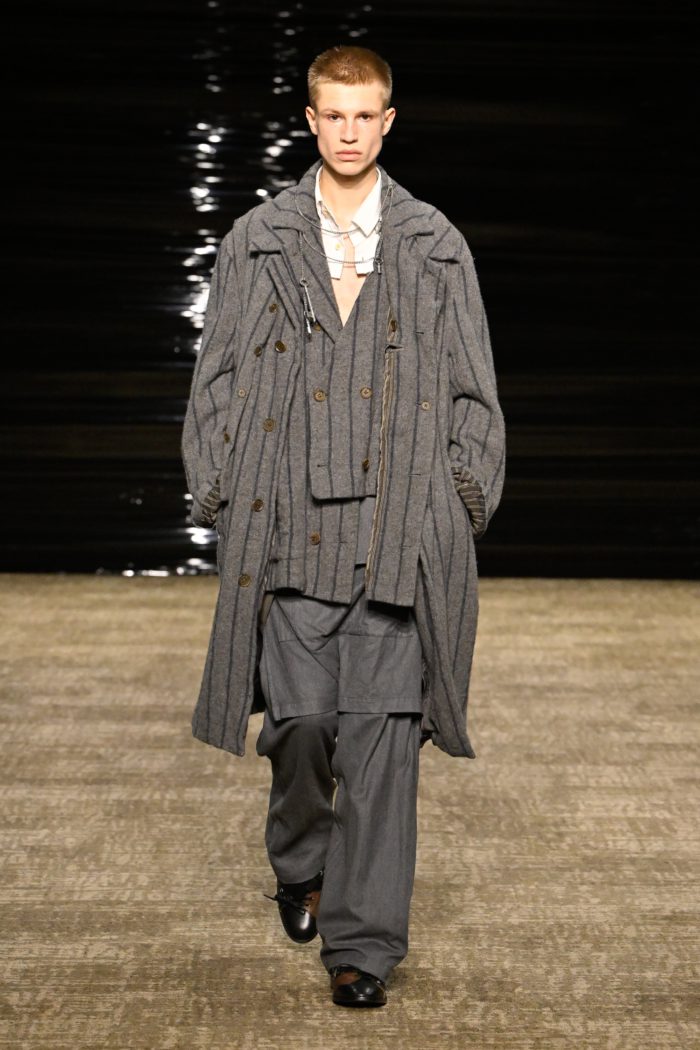 「kolor(カラー)」 2026-27年秋冬コレクションを発表