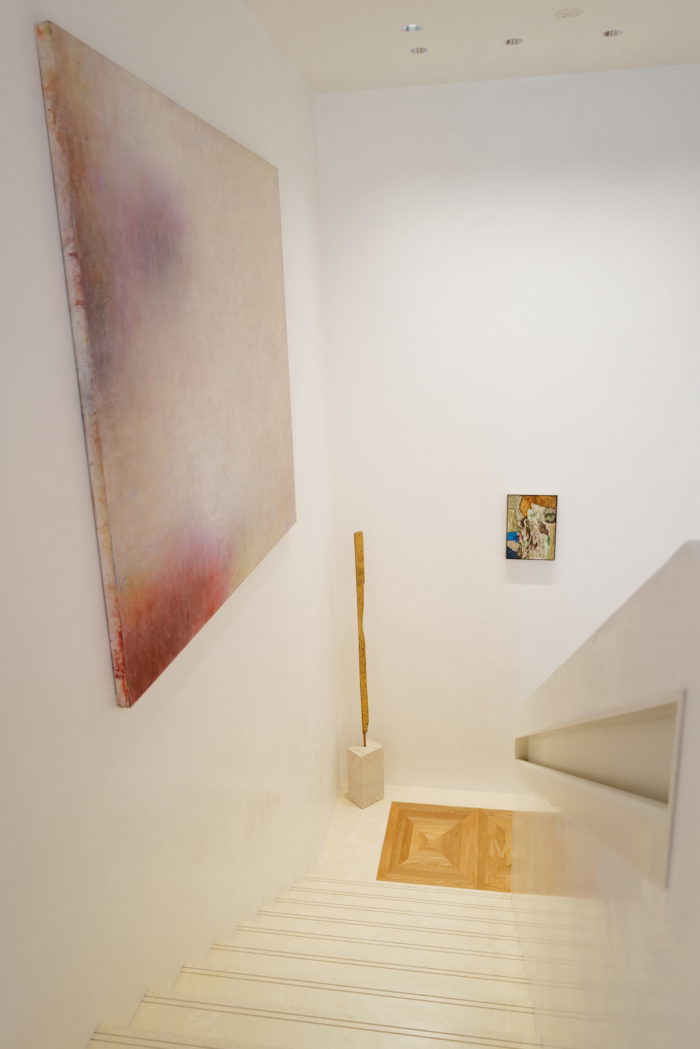 「MADISONBLUE（マディソンブルー）」、展覧会「ゼロ：白から始まる物語」を開催　東京・南青山のサロン「MB ART SALON」で