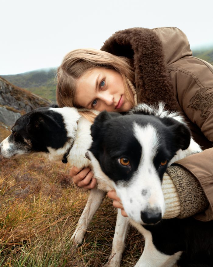 「BURBERRY(バーバリー)」、「ギャバジンカプセル」を発表