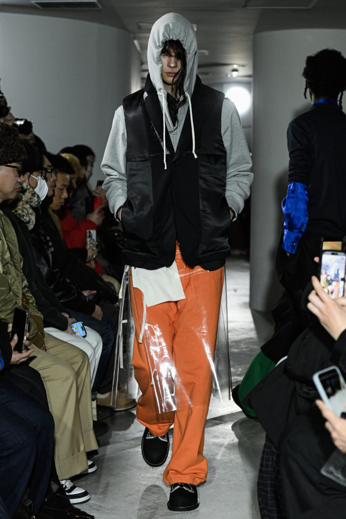 「bemerkung(べメルクング)」、2026-27秋冬コレクションを発表