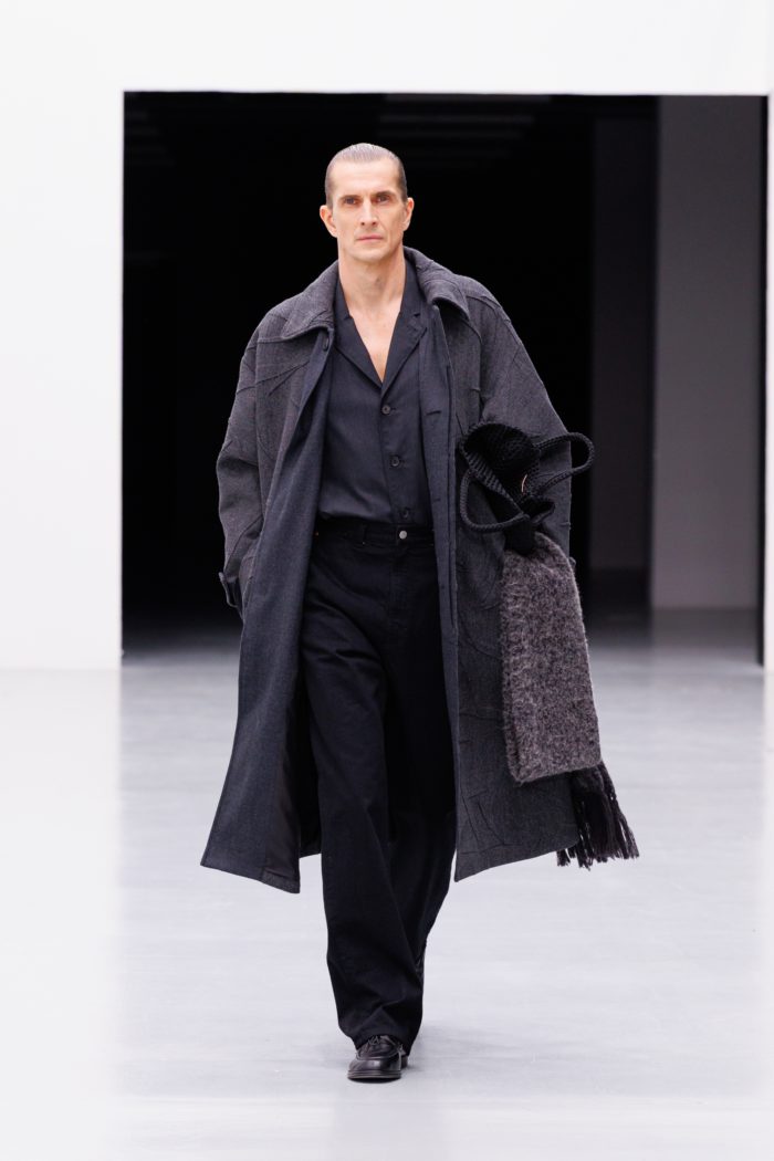 「YOKE（ヨーク）」、2026-27年秋冬コレクションを発表