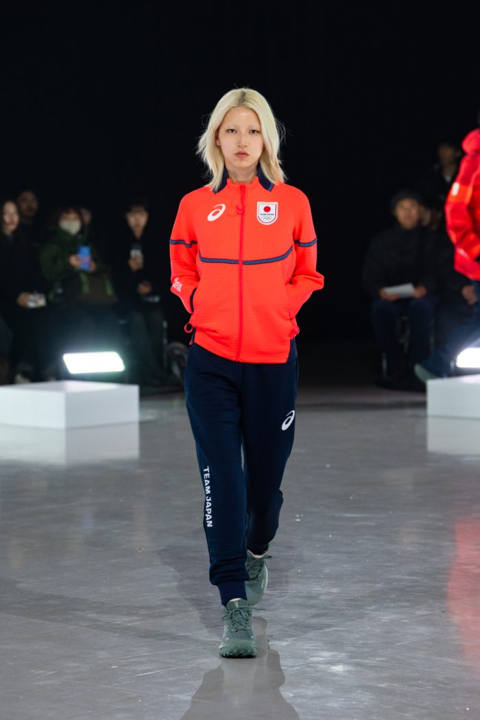 「ASICS（アシックス）」、ミラノ・コルティナ五輪にエールを届けるランウェイショーを開催