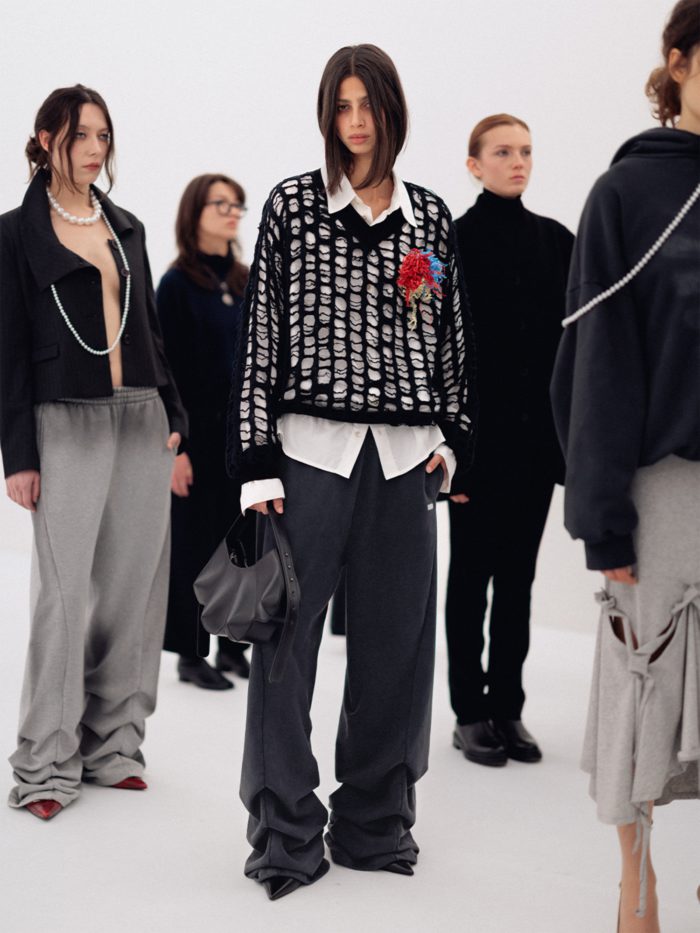 「AVAVAV(アヴァヴァヴ)」、 2026-27年秋冬コレクションを発表