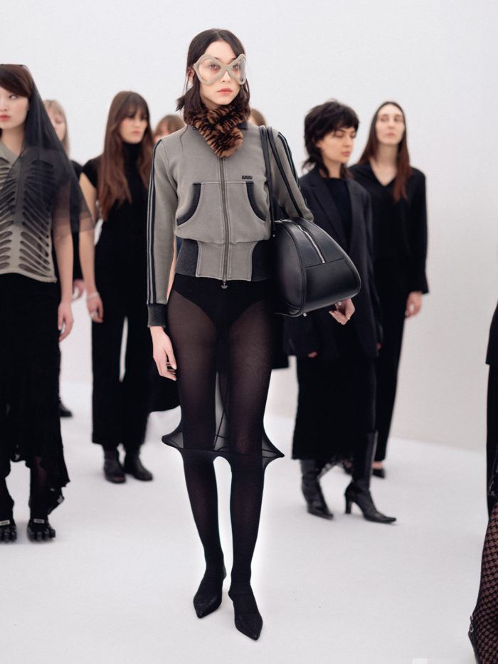 「AVAVAV(アヴァヴァヴ)」、 2026-27年秋冬コレクションを発表