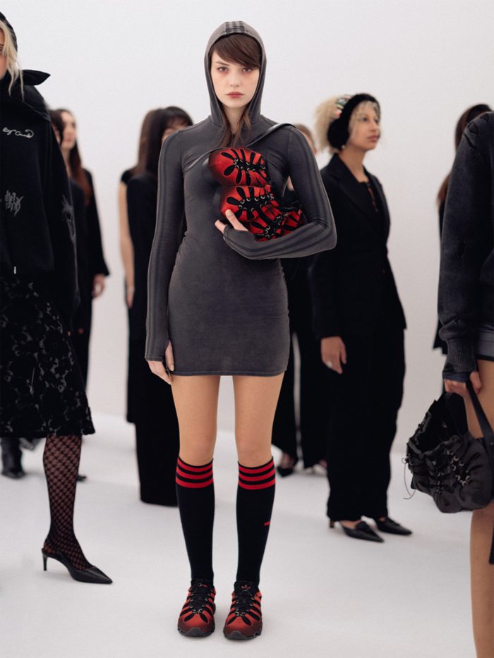 「AVAVAV(アヴァヴァヴ)」、 2026-27年秋冬コレクションを発表