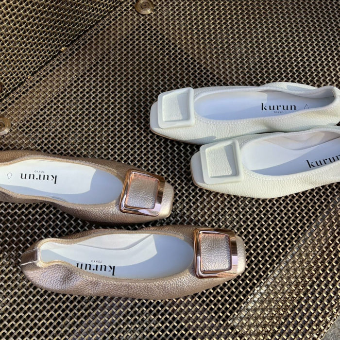 「kurun TOKYOクルントウキョウ)」から新作バレエシューズ「Zoe」登場　ミニマルモードなデザイン