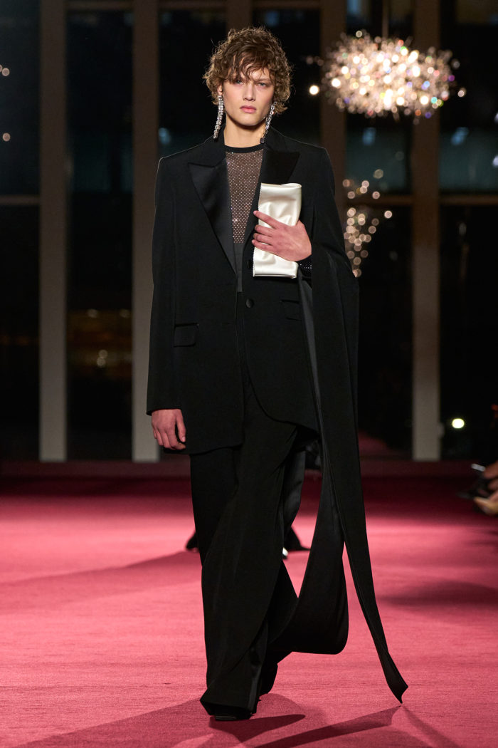 「MICHAEL KORS COLLECTION(マイケル・コース コレクション)」、2026-27年秋冬コレクションを発表