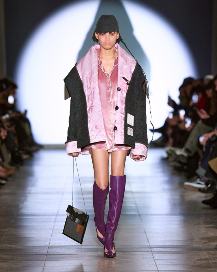 「Julie Kegels（ジュリー ケーゲル）」、 2026-27年秋冬コレクションを発表