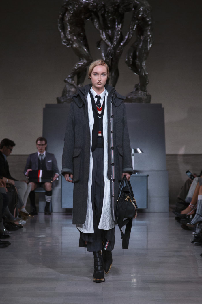 「THOM BROWNE（トム ブラウン）」、2026年秋コレクションを発表