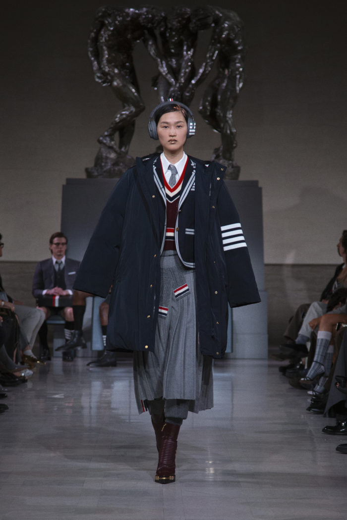 「THOM BROWNE（トム ブラウン）」、2026年秋コレクションを発表