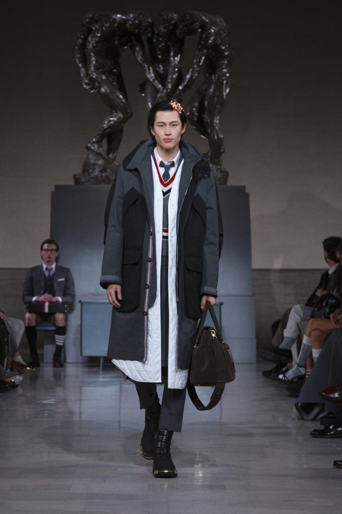 「THOM BROWNE（トム ブラウン）」、2026年秋コレクションを発表