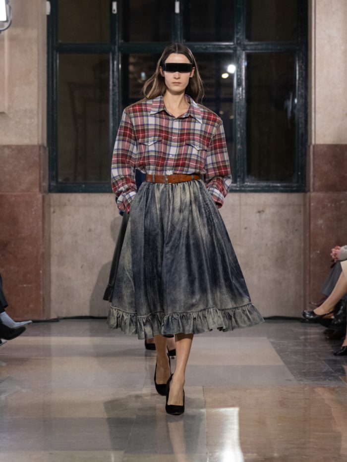 「MM6 Maison Margiela(エムエム6 メゾン マルジェラ)」、2026-27年秋冬コレクションを発表