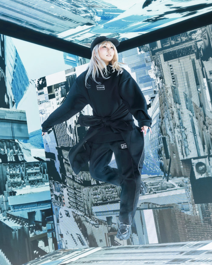 「ASICS SportStyle」×YOASOBI