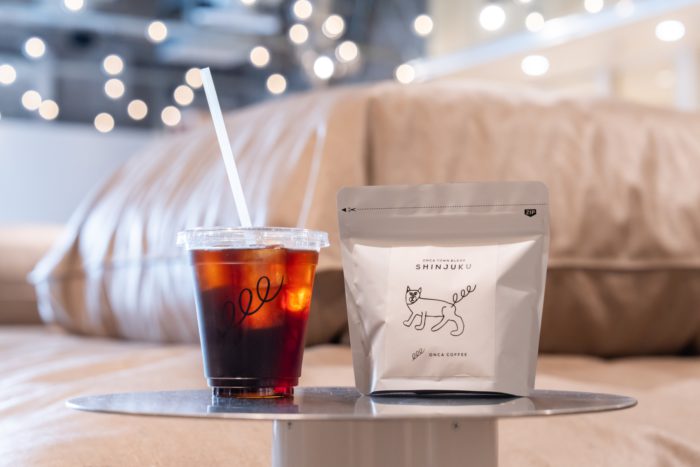 世界最大旗艦店「JINS新宿店」がオープン