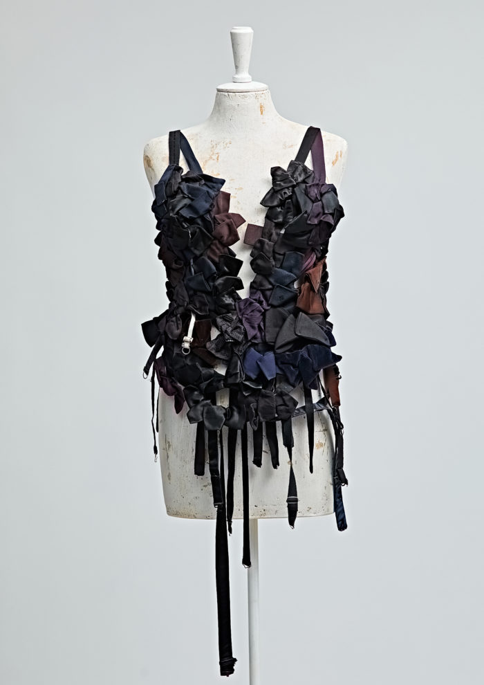 展覧会「ARTISANAL（アーティザナル）」、東京・代官山で開催　マルタン・マルジェラ氏のアーカイブを展示