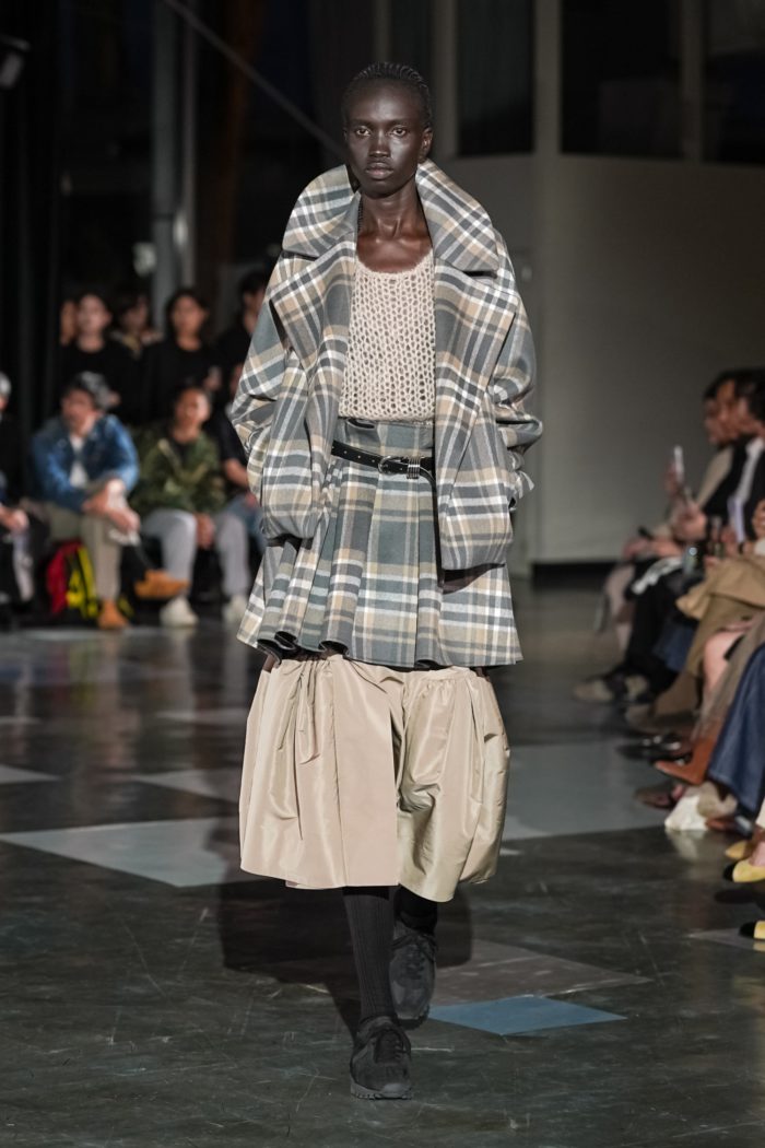 「AUREME（オーレム）」、デビューランウェイを開催　2026-27年秋冬コレクションを発表　