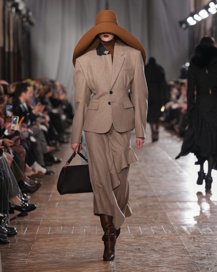 「LANVIN（ランバン）」、2026-27年秋冬コレクションを発表