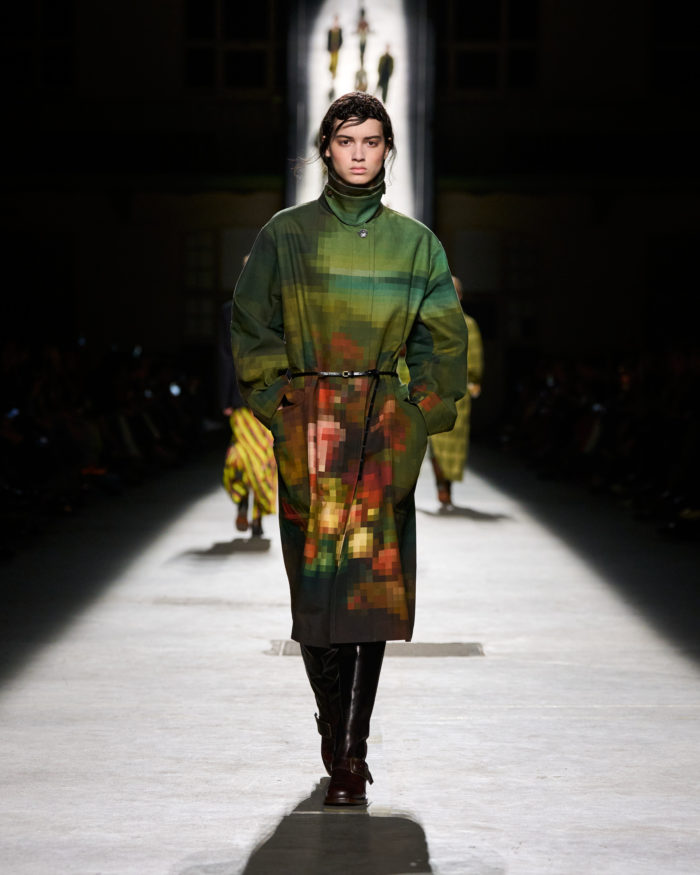 「DRIES VAN NOTEN（ドリス ヴァン ノッテン）」、2026-27年秋冬コレクションを発表　