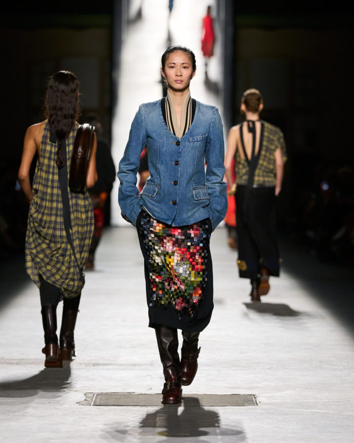 「DRIES VAN NOTEN（ドリス ヴァン ノッテン）」、2026-27年秋冬コレクションを発表　