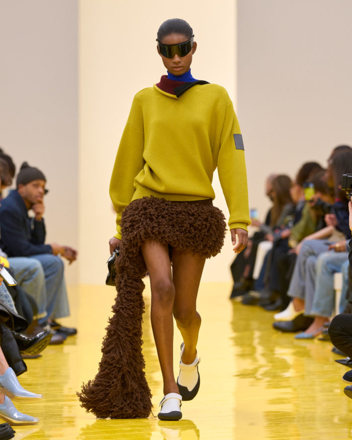 「LOEWE（ロエベ）」、2026-27年秋冬コレクションを発表