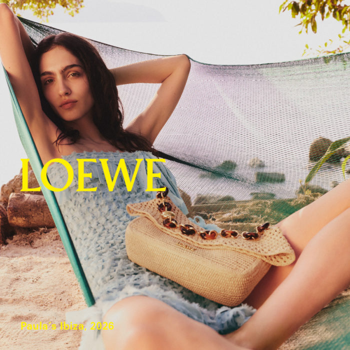 「LOEWE（ロエベ）」、「パウラズイビザ 2026」コレクションを発売