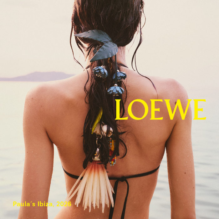 「LOEWE（ロエベ）」、「パウラズイビザ 2026」コレクションを発売