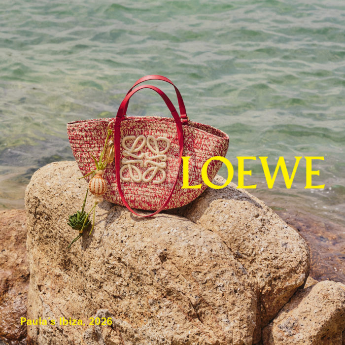 「LOEWE（ロエベ）」、「パウラズイビザ 2026」コレクションを発売