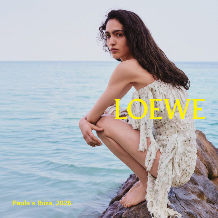 「LOEWE（ロエベ）」、「パウラズイビザ 2026」コレクションを発売