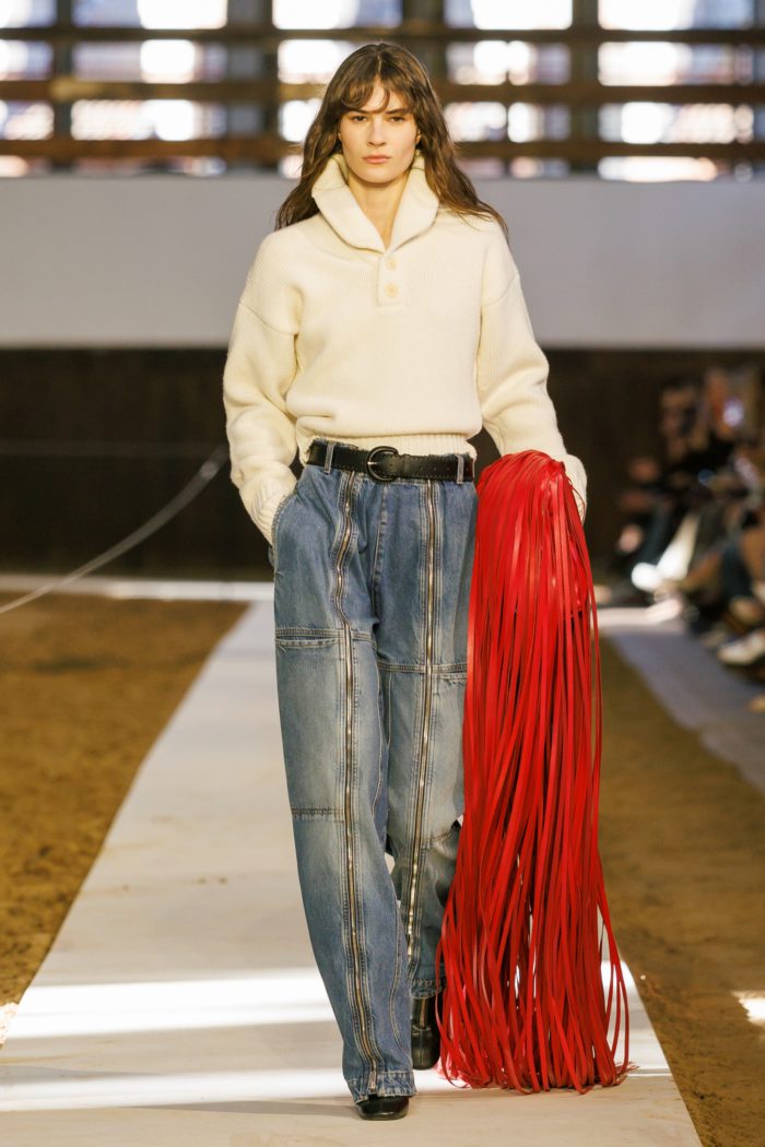 「Stella McCartney(ステラ マッカートニー)」、2026-27年秋冬コレクションを発表