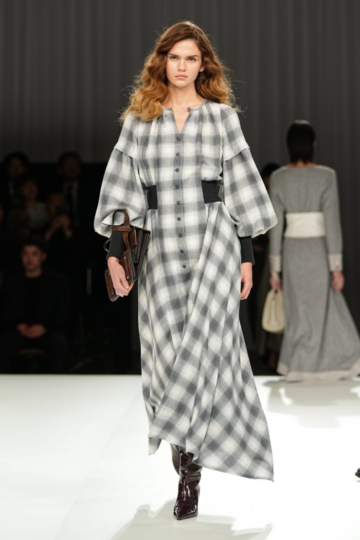 「TAE ASHIDA（タエ アシダ）」、2026-27年秋冬コレクションを発表