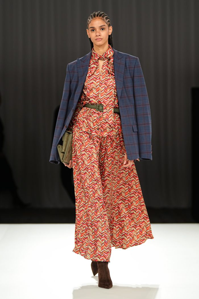 「TAE ASHIDA（タエ アシダ）」、2026-27年秋冬コレクションを発表