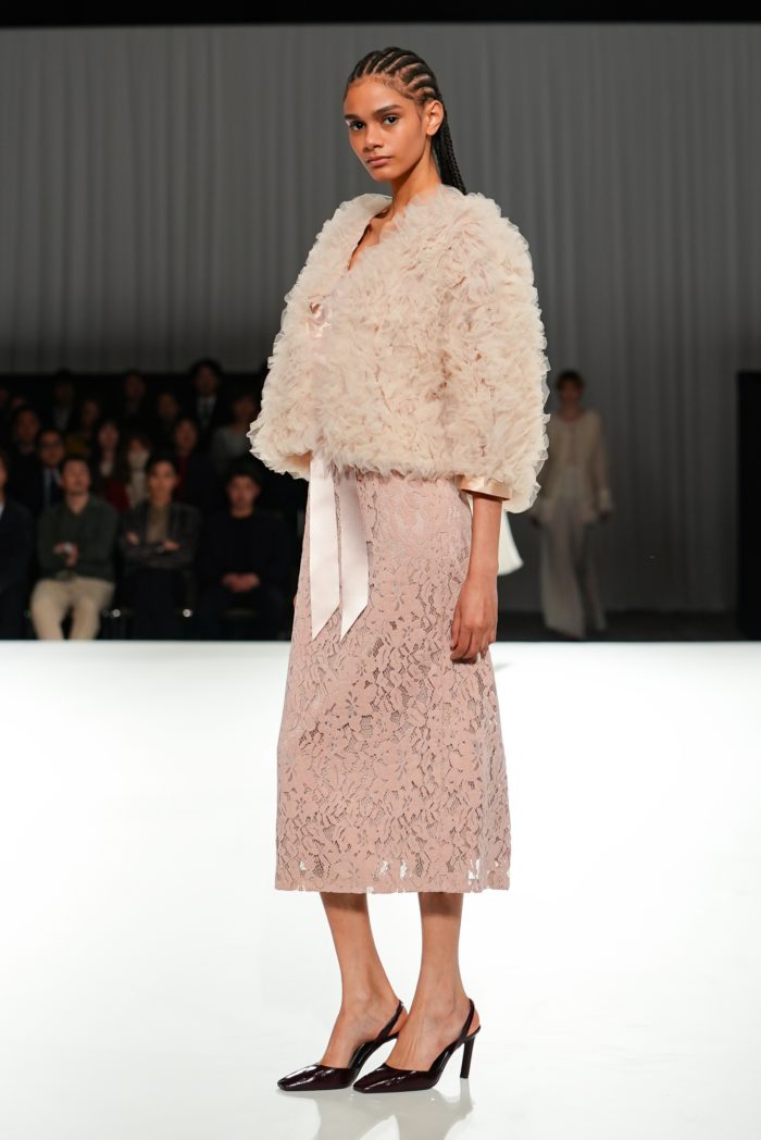 「TAE ASHIDA（タエ アシダ）」、2026-27年秋冬コレクションを発表