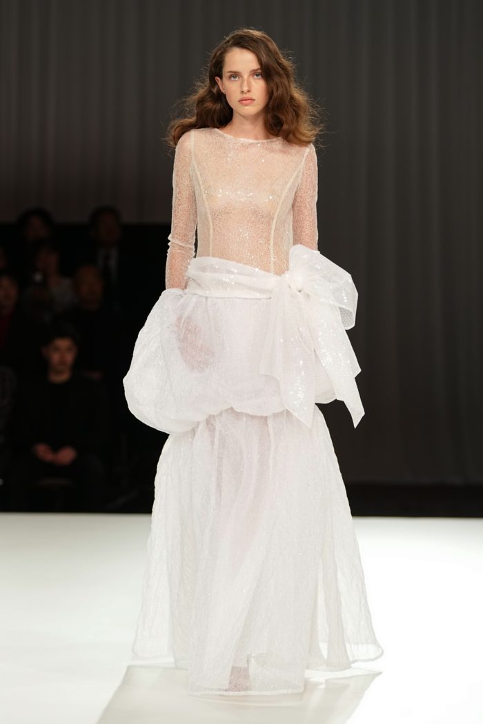 「TAE ASHIDA（タエ アシダ）」、2026-27年秋冬コレクションを発表