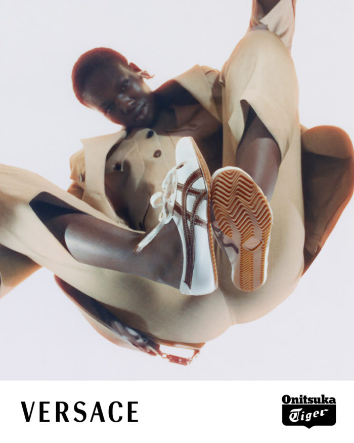 「Onitsuka Tiger（オニツカタイガー）」、「VERSACE（ヴェルサーチェ）」とのコラボシューズを発売