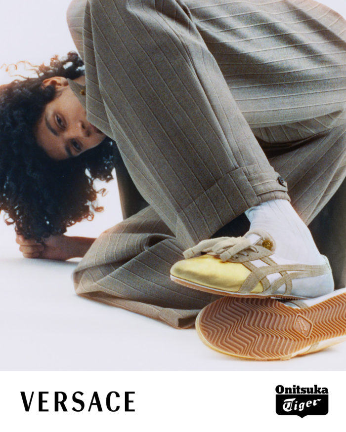 「Onitsuka Tiger（オニツカタイガー）」、「VERSACE（ヴェルサーチェ）」とのコラボシューズを発売