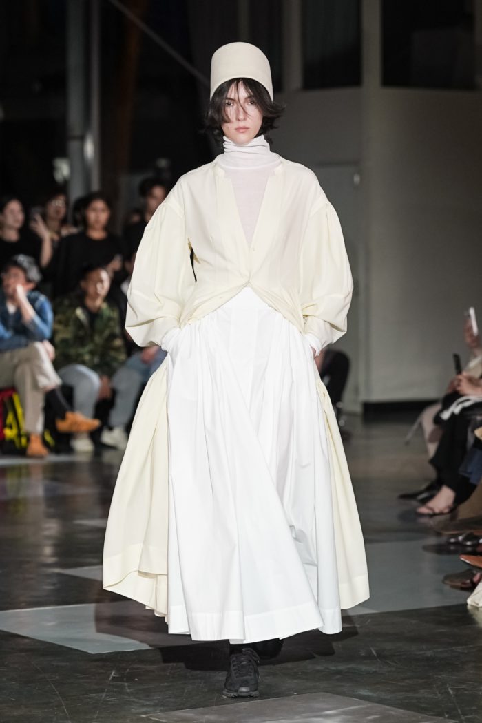 「AUREME（オーレム）」、デビューランウェイを開催　2026-27年秋冬コレクションを発表　