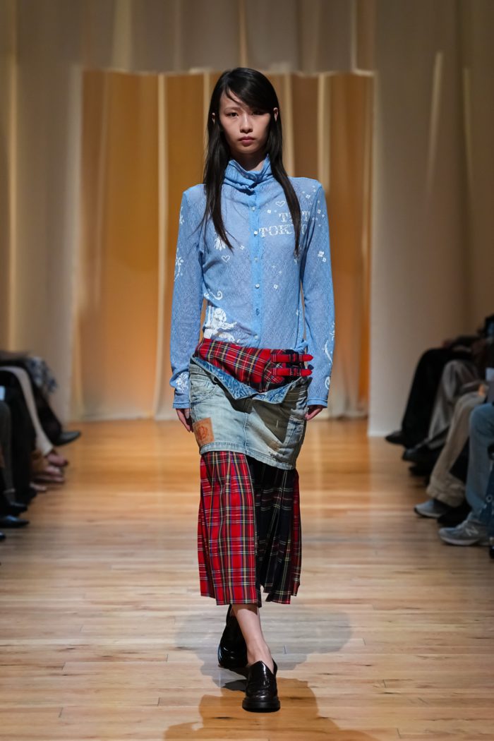  「tiit tokyo(ティート トウキョウ)」、2026-27年秋冬コレクションを発表