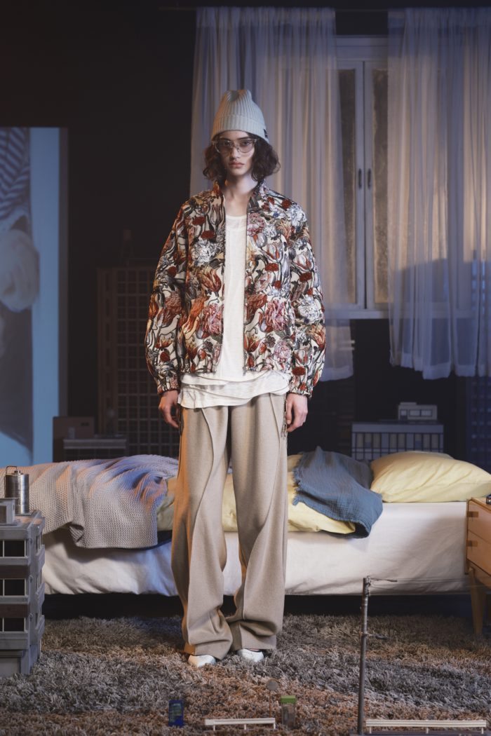 「UNDERCOVER（アンダーカバー）」、2026-27年秋冬コレクションを発表