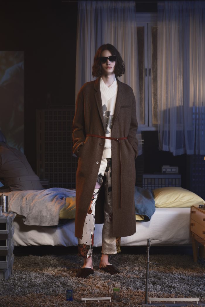 「UNDERCOVER（アンダーカバー）」、2026-27年秋冬コレクションを発表
