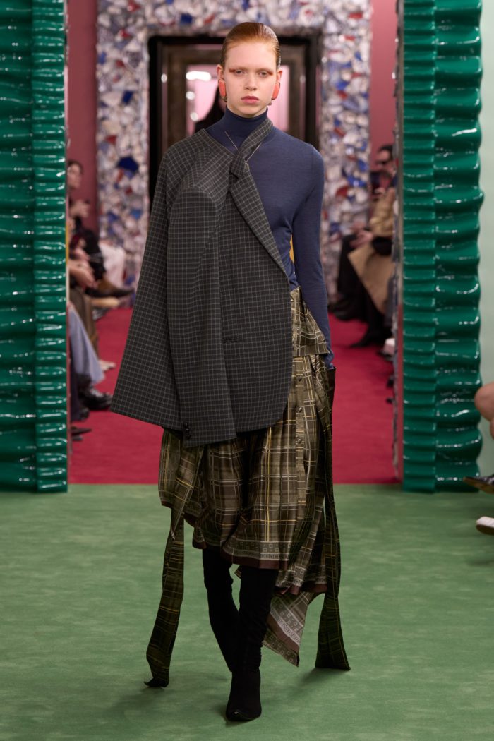 「Acne Studios（アクネ ストゥディオズ）」、2026-27年秋冬コレクションを発表