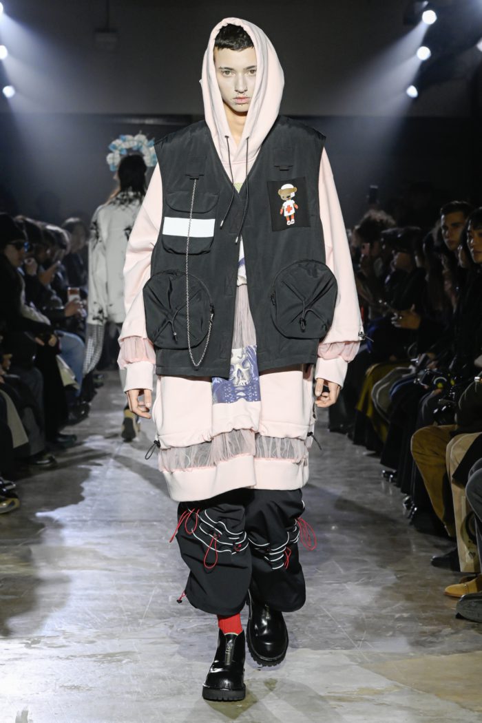 「KIDILL（キディル）」、2027年春夏コレクションを発表