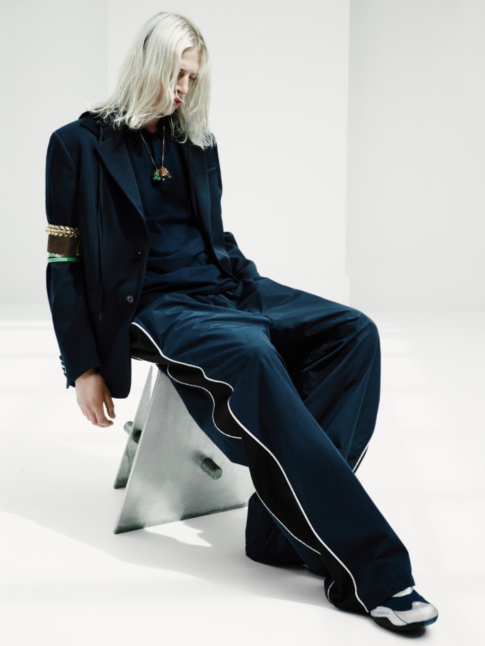 「BALENCIAGA(バレンシアガ)」、2027年スプリングコレクションを発表