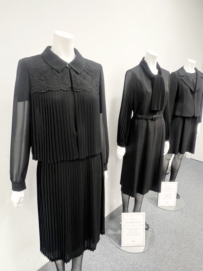 意外と知らない喪服の新常識 今どきのブラックフォーマルとは?