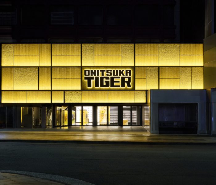 「Onitsuka Tiger（オニツカタイガー）」、世界最大のグローバルフラッグシップストアを東京・新宿にオープン