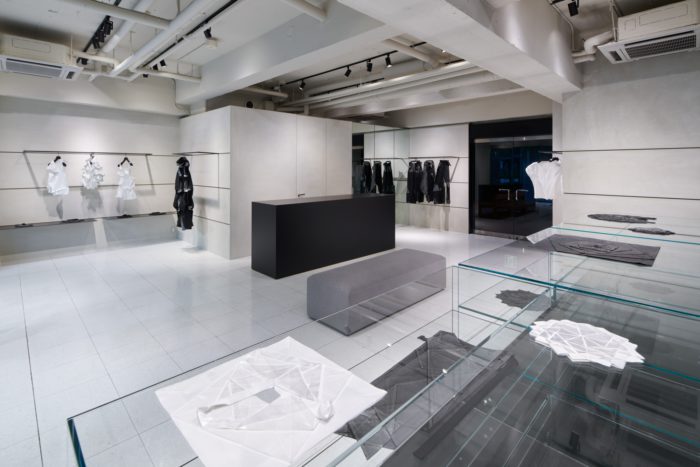 「132 5. ISSEY MIYAKE」が東京・青山に新旗艦店オープン